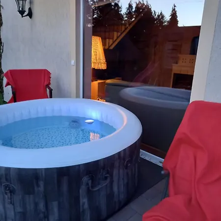Apartamento Dom Caloroczny Tomek *