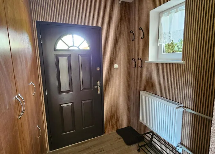 Dom Caloroczny Tomek Apartamento *