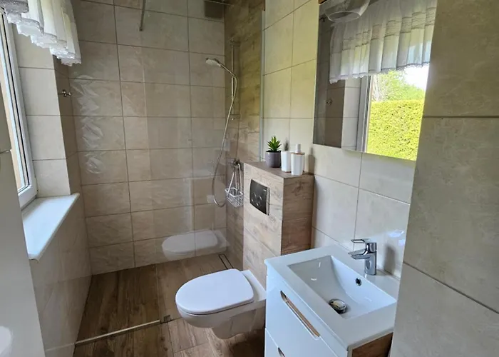 Apartamento Dom Caloroczny Tomek Kopalino